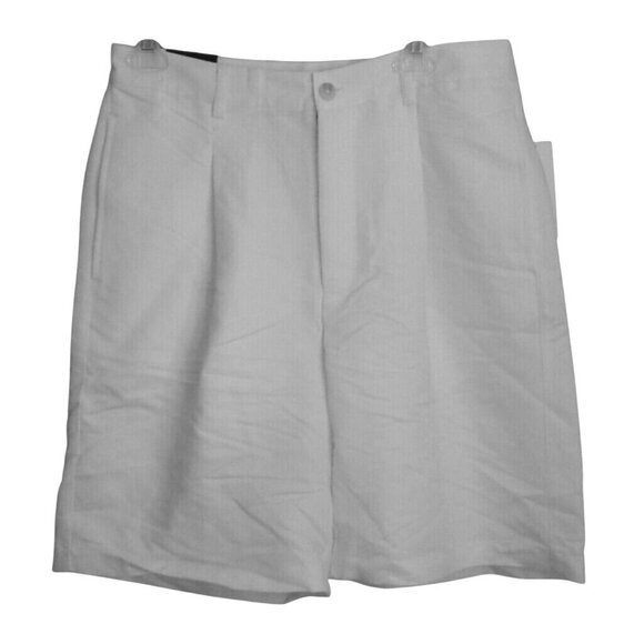 Chaps Size 31 Golf shorts Men's pleated front Basic white Logo Pockets NEW - Picture 1 of 5